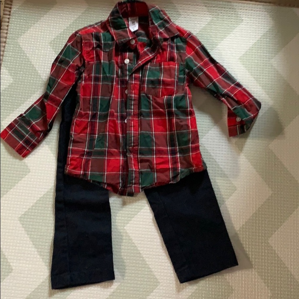 Carter’s Set Red plaid & black pants Size 2T